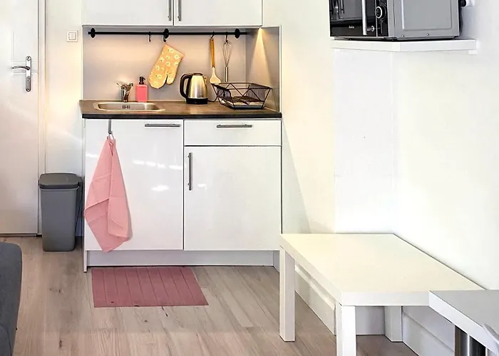 Apartament Pod Dębem *